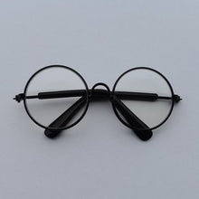 Load image into Gallery viewer, Lovely Vintage Round Cat Sunglasses Reflection Eye wear glasses For Small Dog Cat Pet Photos Pet Products Props Accessories