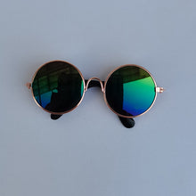 Load image into Gallery viewer, Lovely Vintage Round Cat Sunglasses Reflection Eye wear glasses For Small Dog Cat Pet Photos Pet Products Props Accessories
