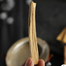 Load image into Gallery viewer, High oil content Palo Santo Natural Incense Sticks For indoor aromatherapy A refreshing breath meditation
