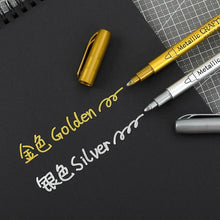 Load image into Gallery viewer, 2/1Pc Brush Metallic Marker Pens Gold Silver Color Permanent Art Marker For Manga Crafts Scrapbooking School Stationery Supplies
